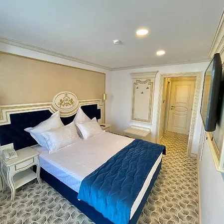 Отель Grand Caraiman 4*