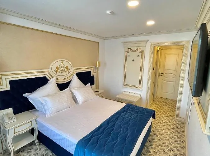 Hotel Grand Caraiman 4*