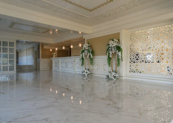 Hotel Grand Caraiman 4*