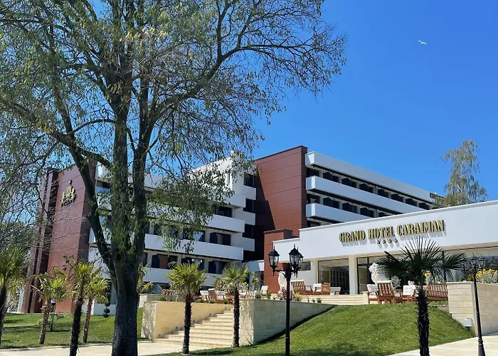 Hotel Grand Caraiman