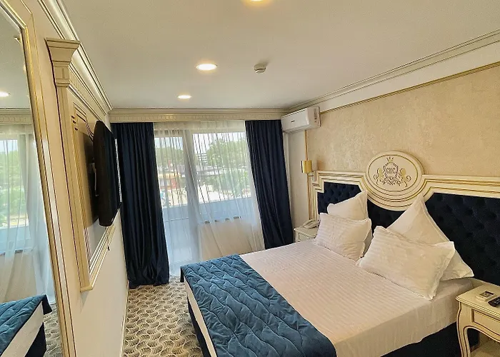 Grand Caraiman Hotel 4*