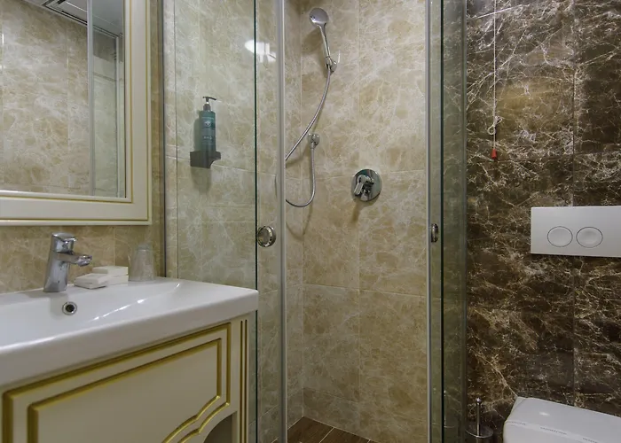 Hotel Grand Caraiman 4*