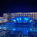 Grand Caraiman Hotell