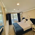 Grand Caraiman Hotell 4*