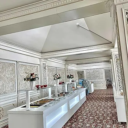 Grand Caraiman Hotel Neptun