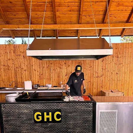 Grand Caraiman Hotel