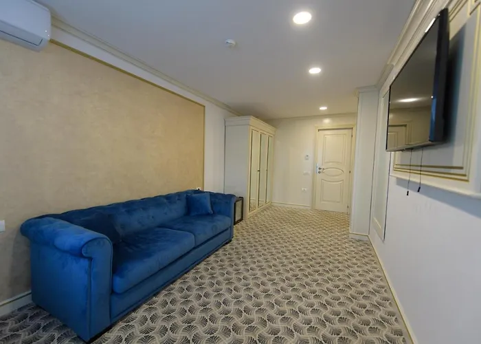 Hotel Grand Caraiman